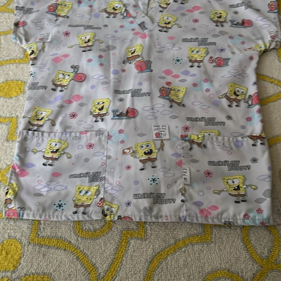 SpongeBob Scrub Top. Sz M - Picture 2 of 5